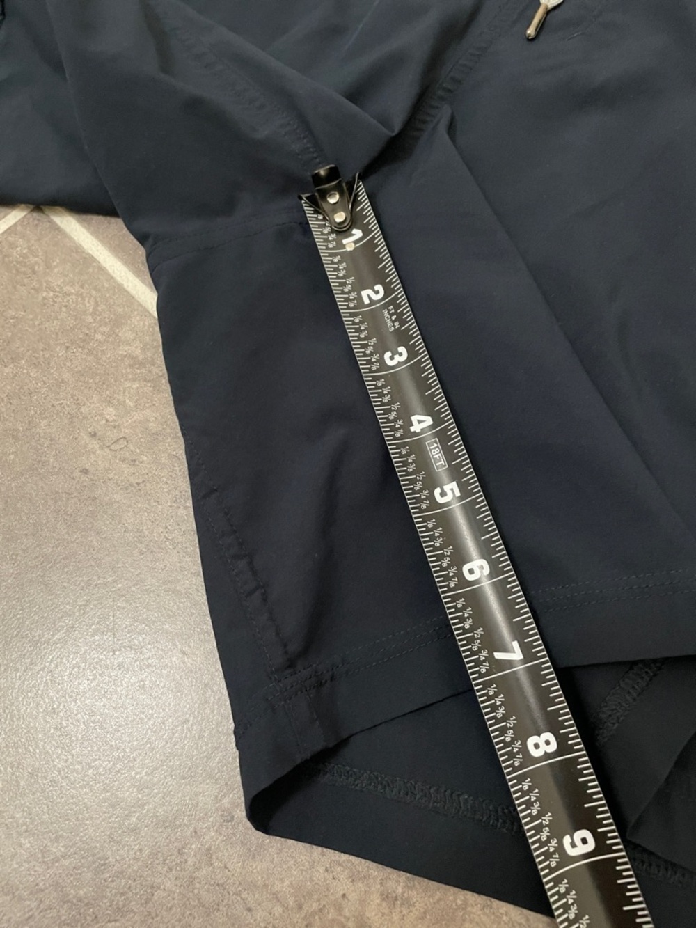 Vuori Kore Short Lined 7" size XL - Picture 6 of 11